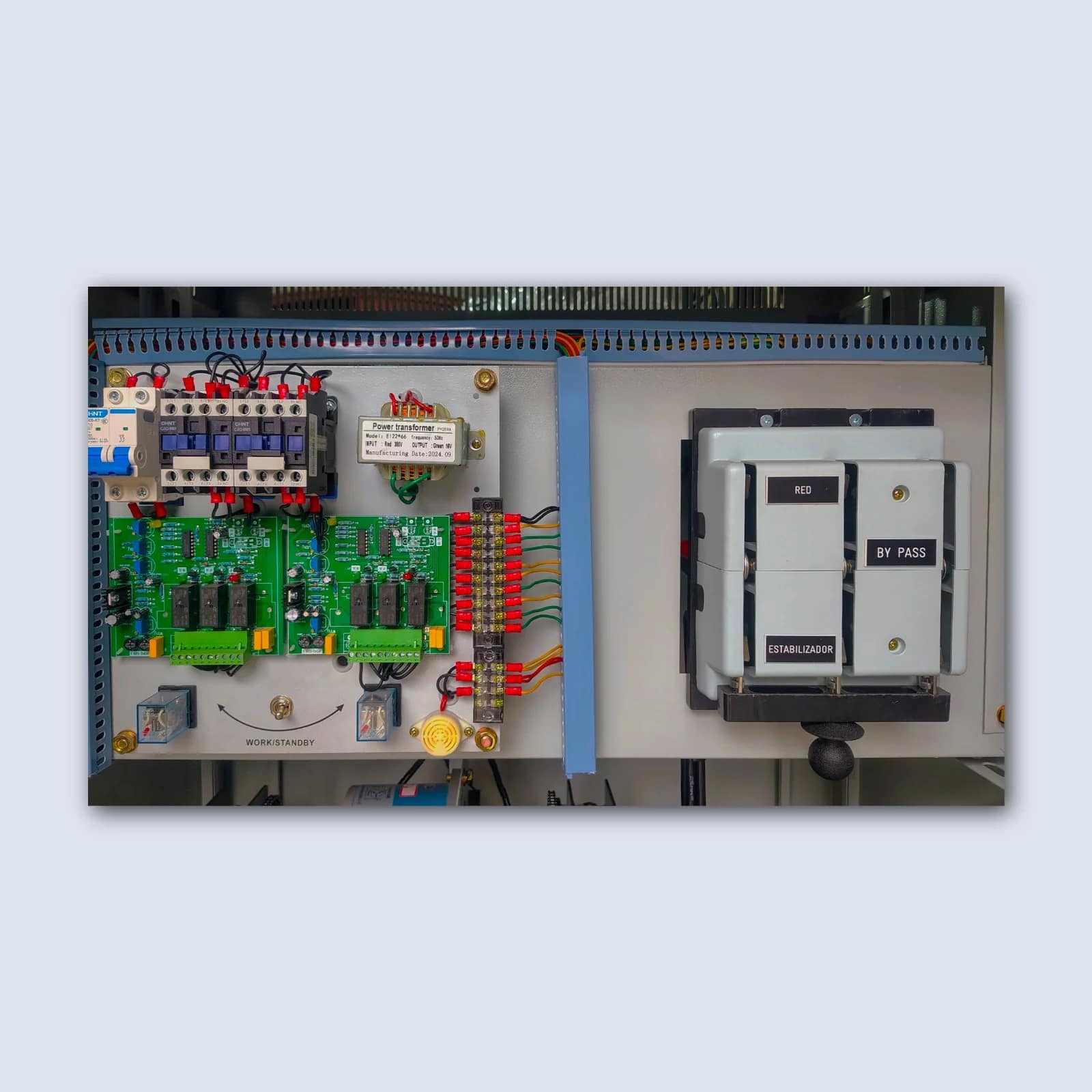 Estabilizador trifásico avanzado 300 KVA - 240000 Watts - Imagen 3